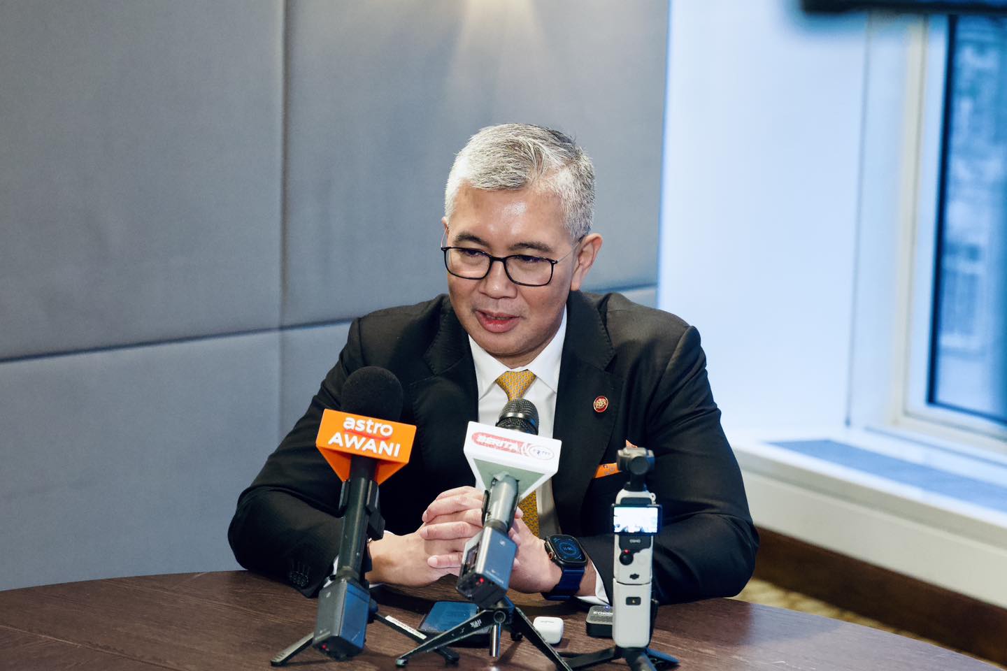 Tengku Zafrul quits Umno to join Keadilan