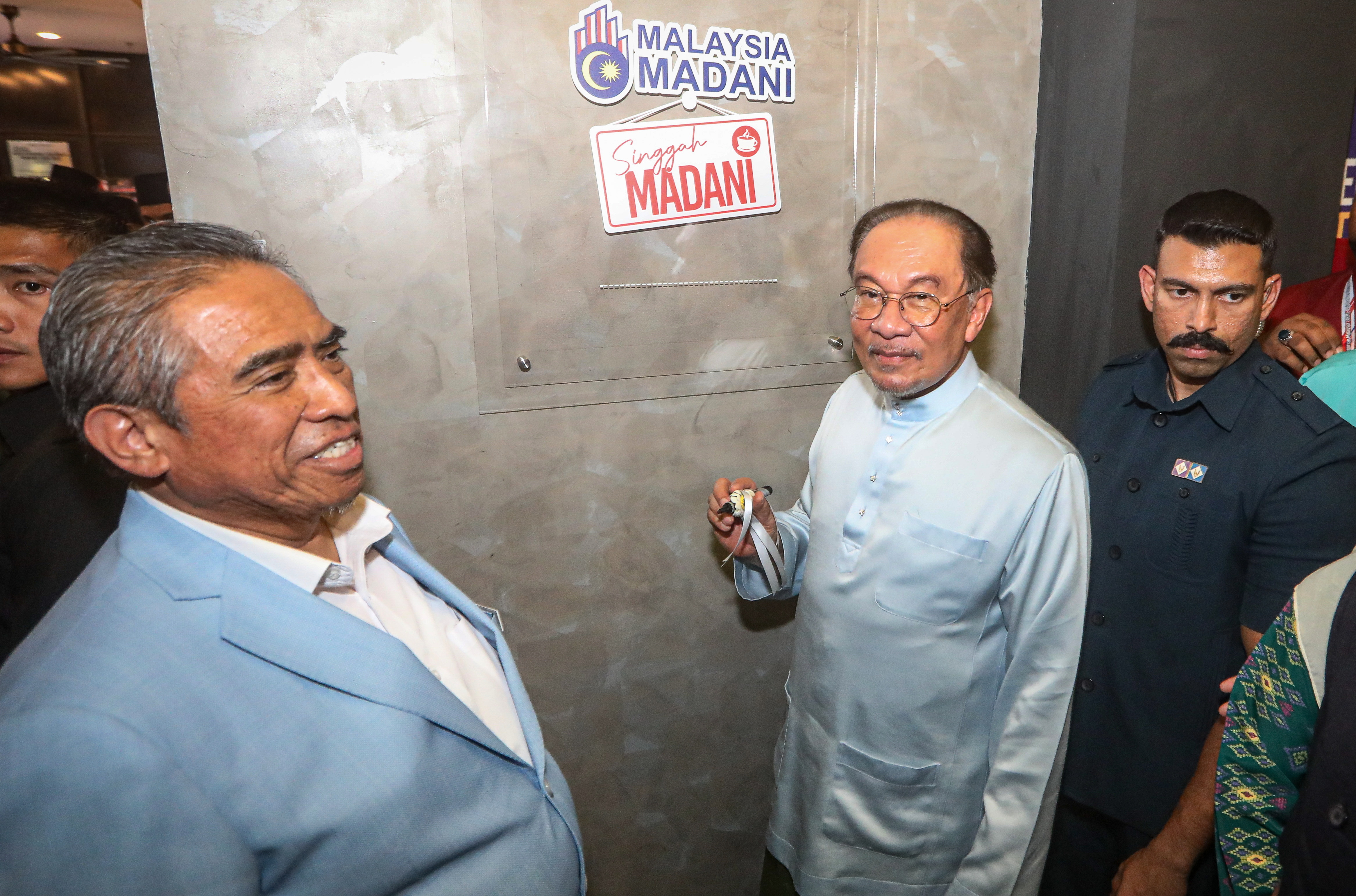 Sugar-free drinks 30 sen cheaper at eateries with ‘Singgah Madani’ logo