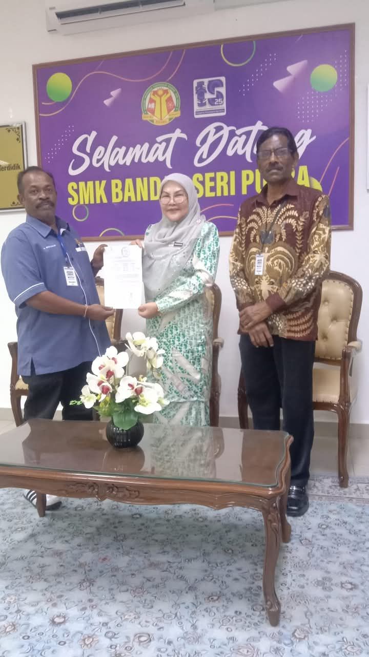 எஸ்.பி.எம் தேர்வில் தமிழ்மொழிப் பாடத்தை எடுப்பதில் பள்ளி நிர்வாகம் தடை - சுமூகமான முறையில் தீர்வு