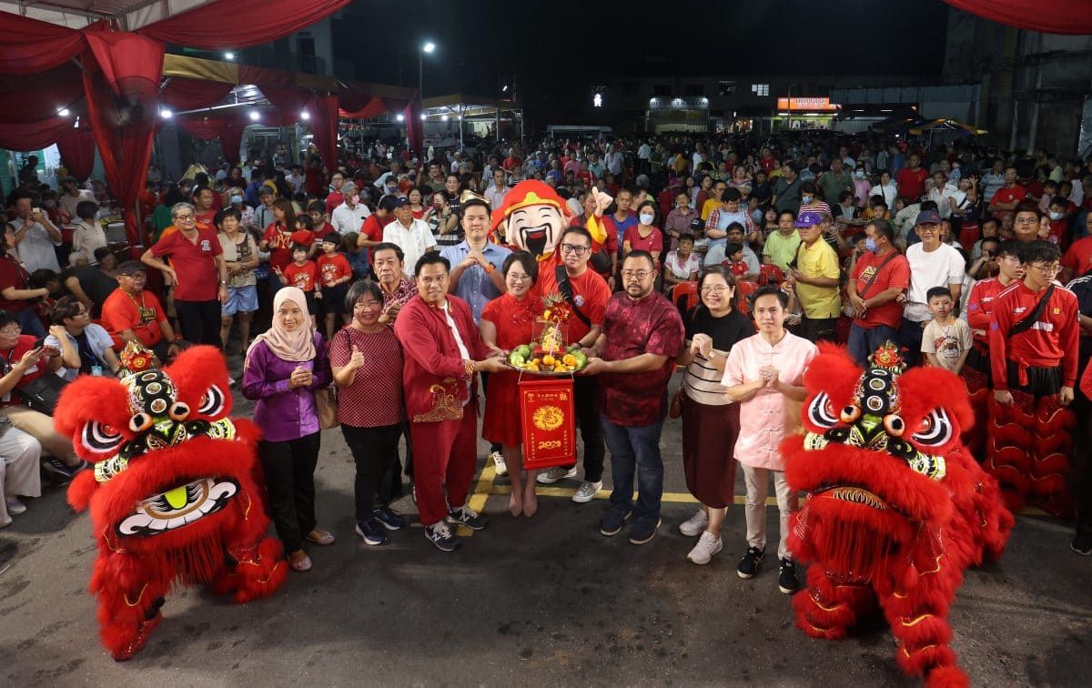 首相亲拨2000万独中拨款  曾敏凯：展现多元开明路线