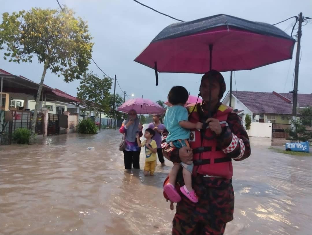 Floods: Evacuee numbers drop in Sarawak, rise in Sabah, Johor