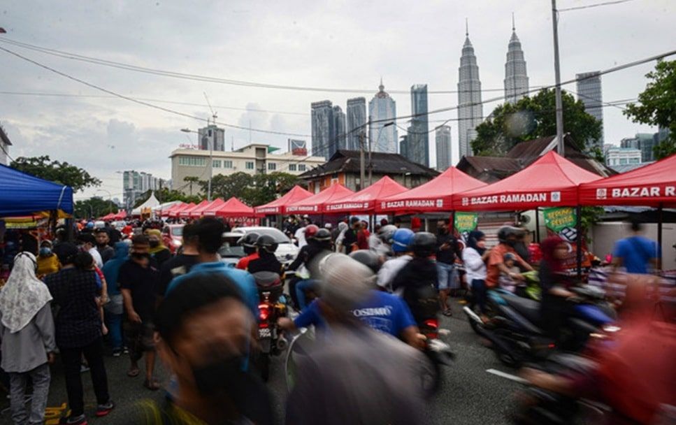 擅自转售斋戒月市集执照与摊位？  巴生皇城市长：吊销执照！