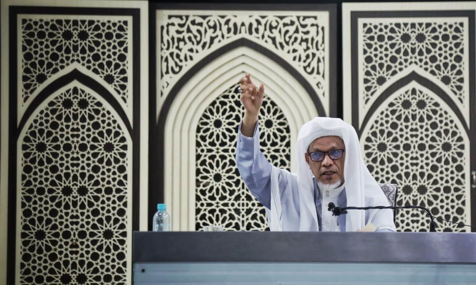 Program talaqqi kitab di masjid negeri hingga Khamis, perinci setiap bab secara mendalam