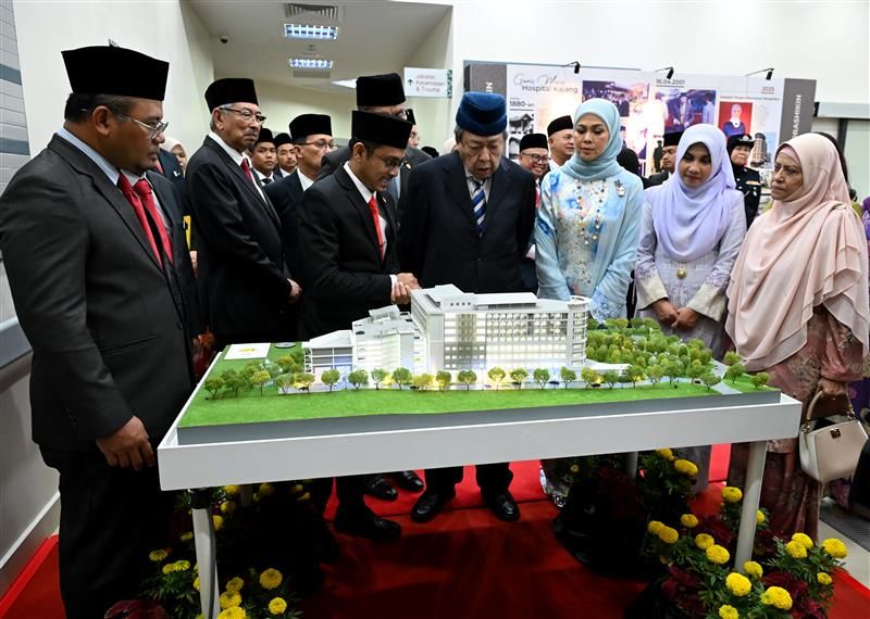 加影医院正式易名苏丹后东姑诺拉希金医院