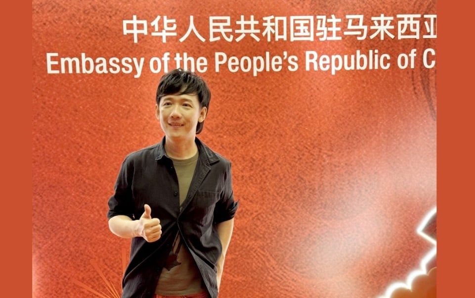 “马中情谊”在银幕上再现  阿牛筹拍“跨国恋”歌舞喜剧