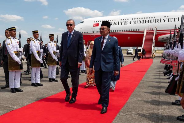 埃尔多安访马 寻求技术合作加强两国关系