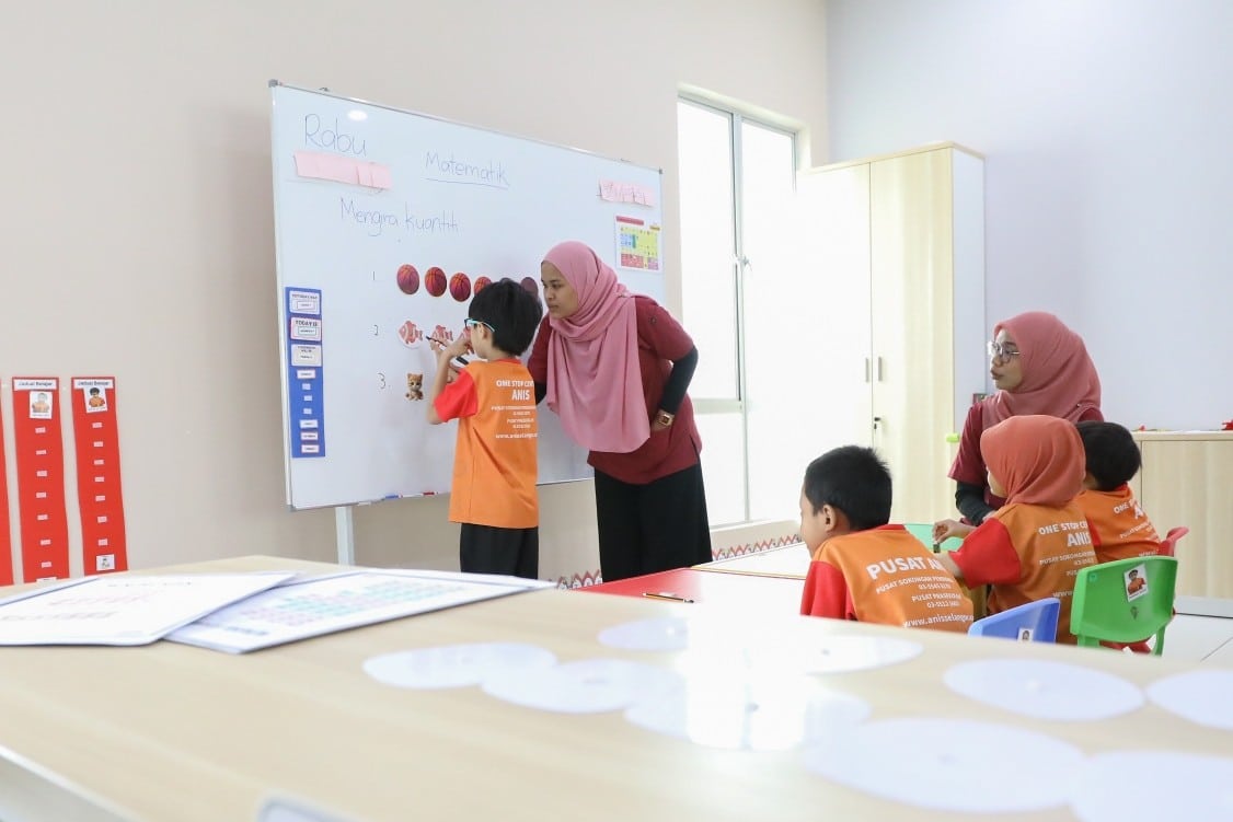 Ibu bapa puji inisiatif bina pusat anak istimewa, saran buka setiap daerah