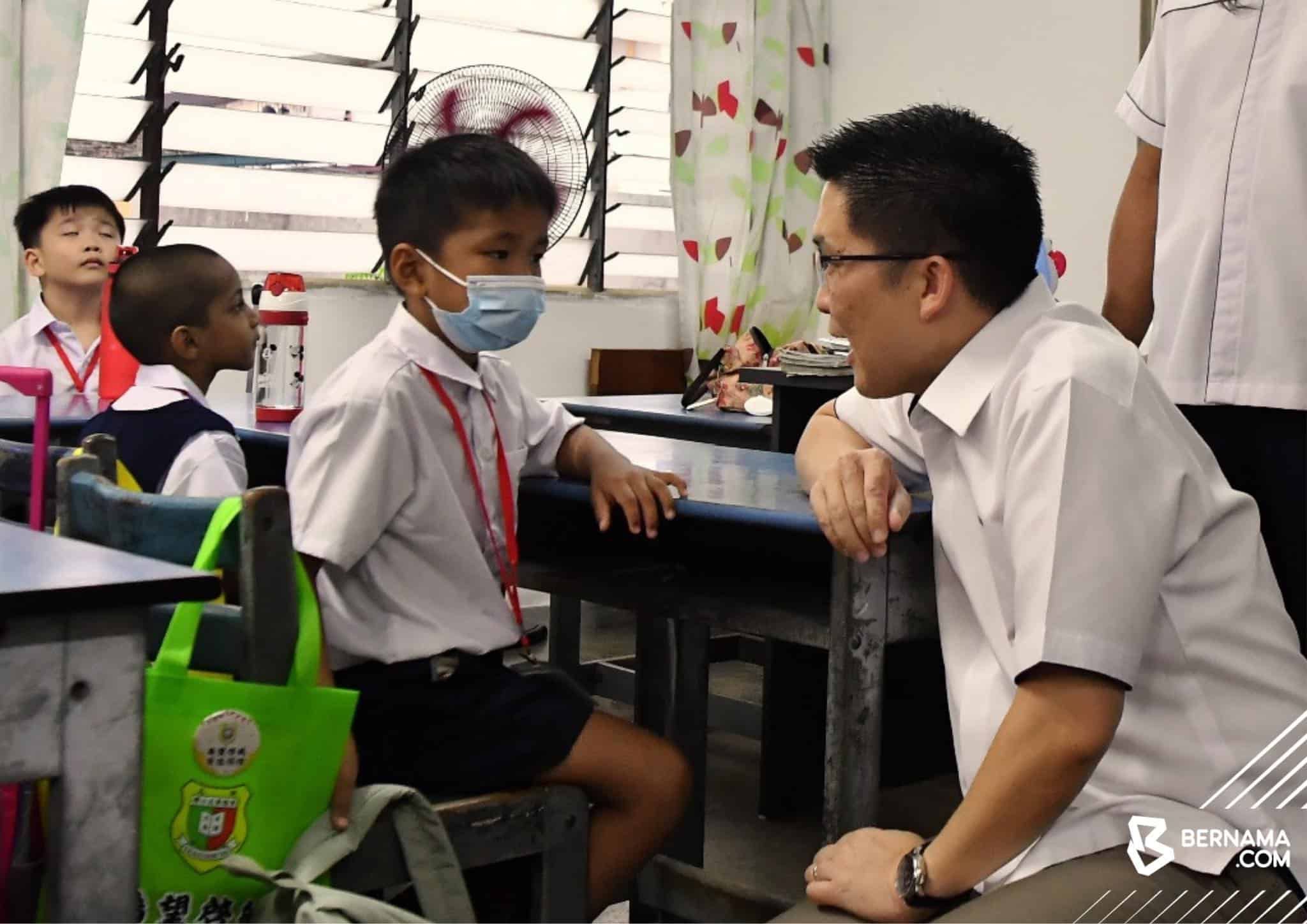 副教长促学校申请维修拨款  修复受损设施保障学生安全