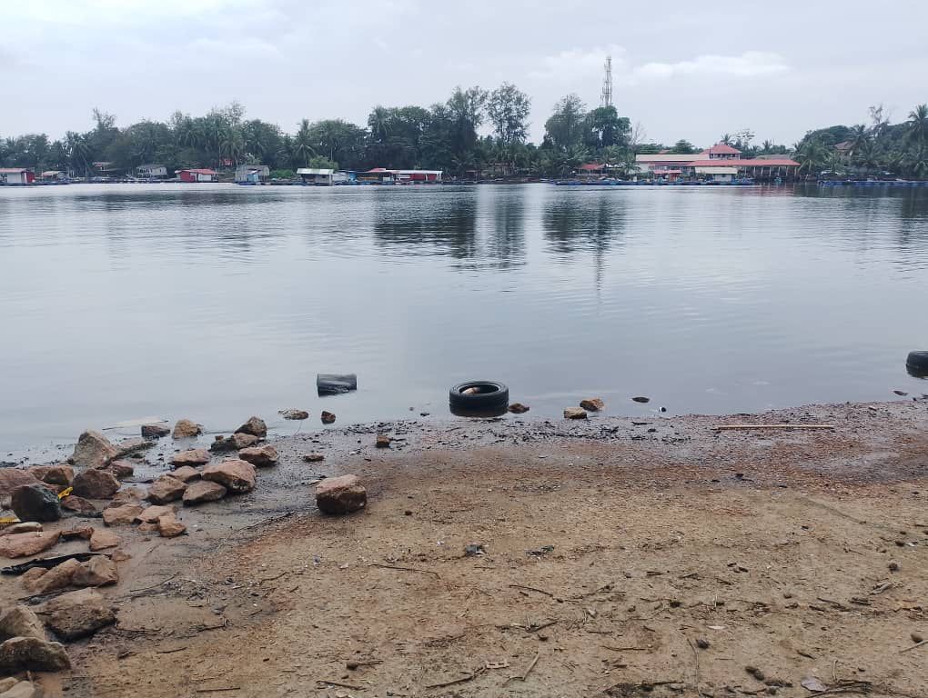 道北海滩发现旧迫击炮弹