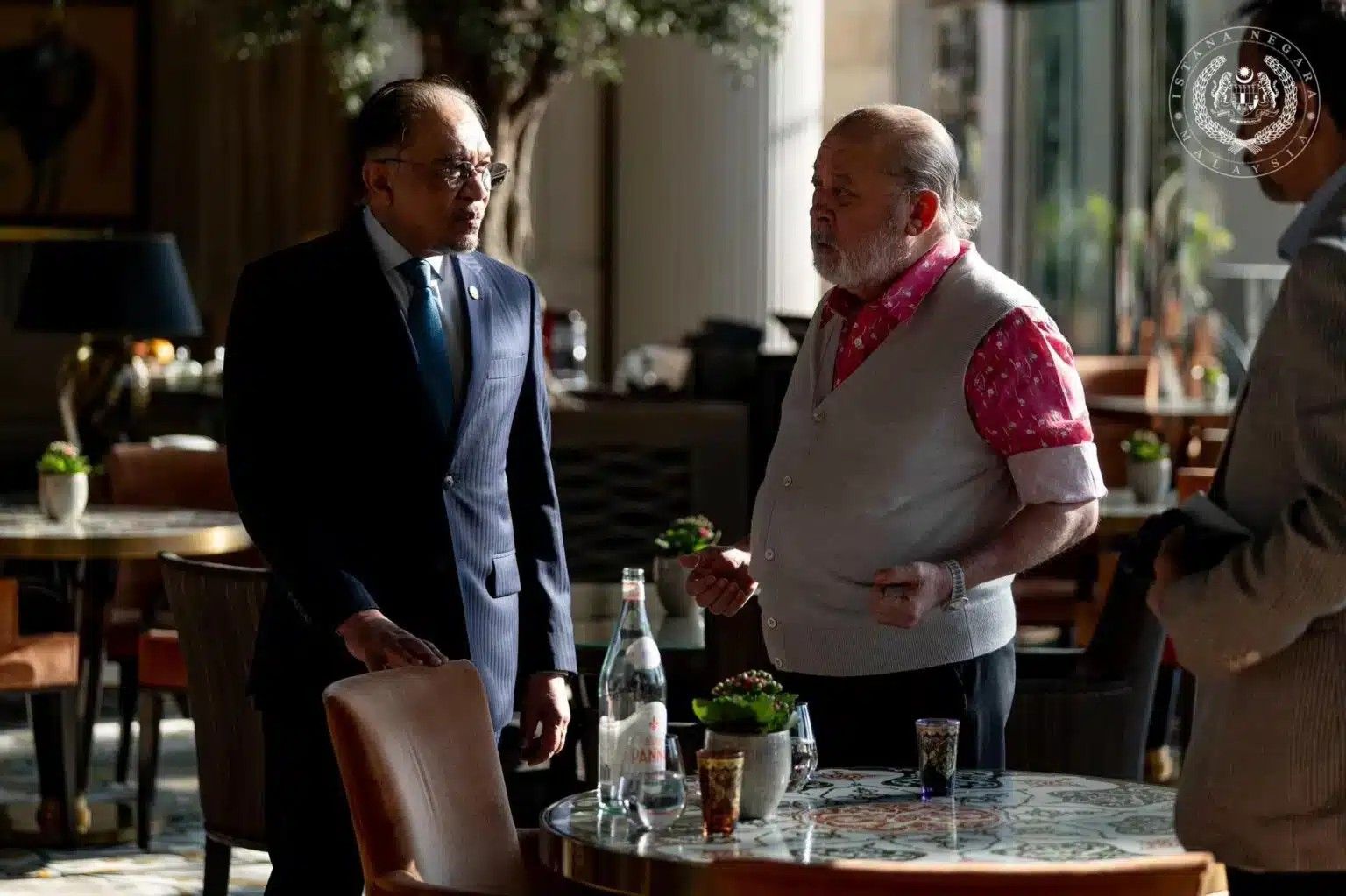 பஹ்ரேனில் மாமன்னரை சந்தித்தார் பிரதமர்