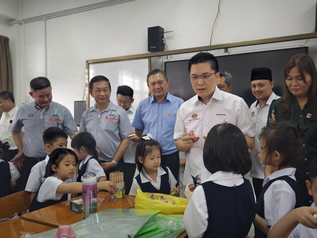 大学预科班录取方式升级   黄家和：自动录取+绩效排名