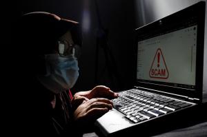 女教师坠入网络骗局 损失近20万令吉