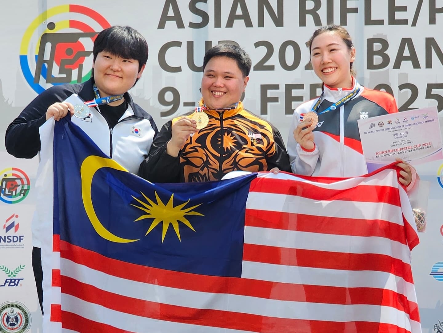 Alia Sazana cipta rekod Asia acara 25m pistol wanita