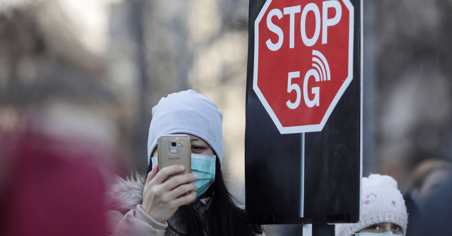 Australian research finds no link between mobile phones and cancer