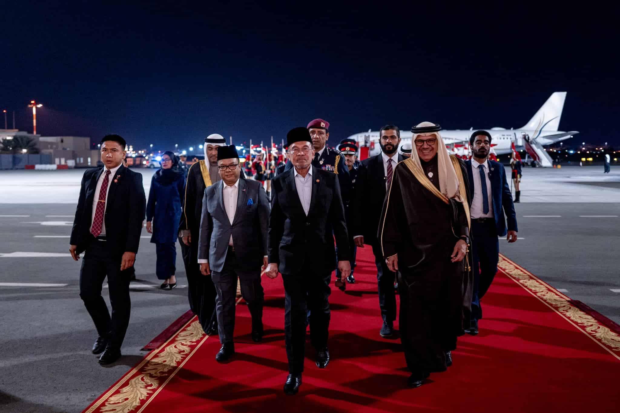 Anwar arrives in Bahrain for first official visit