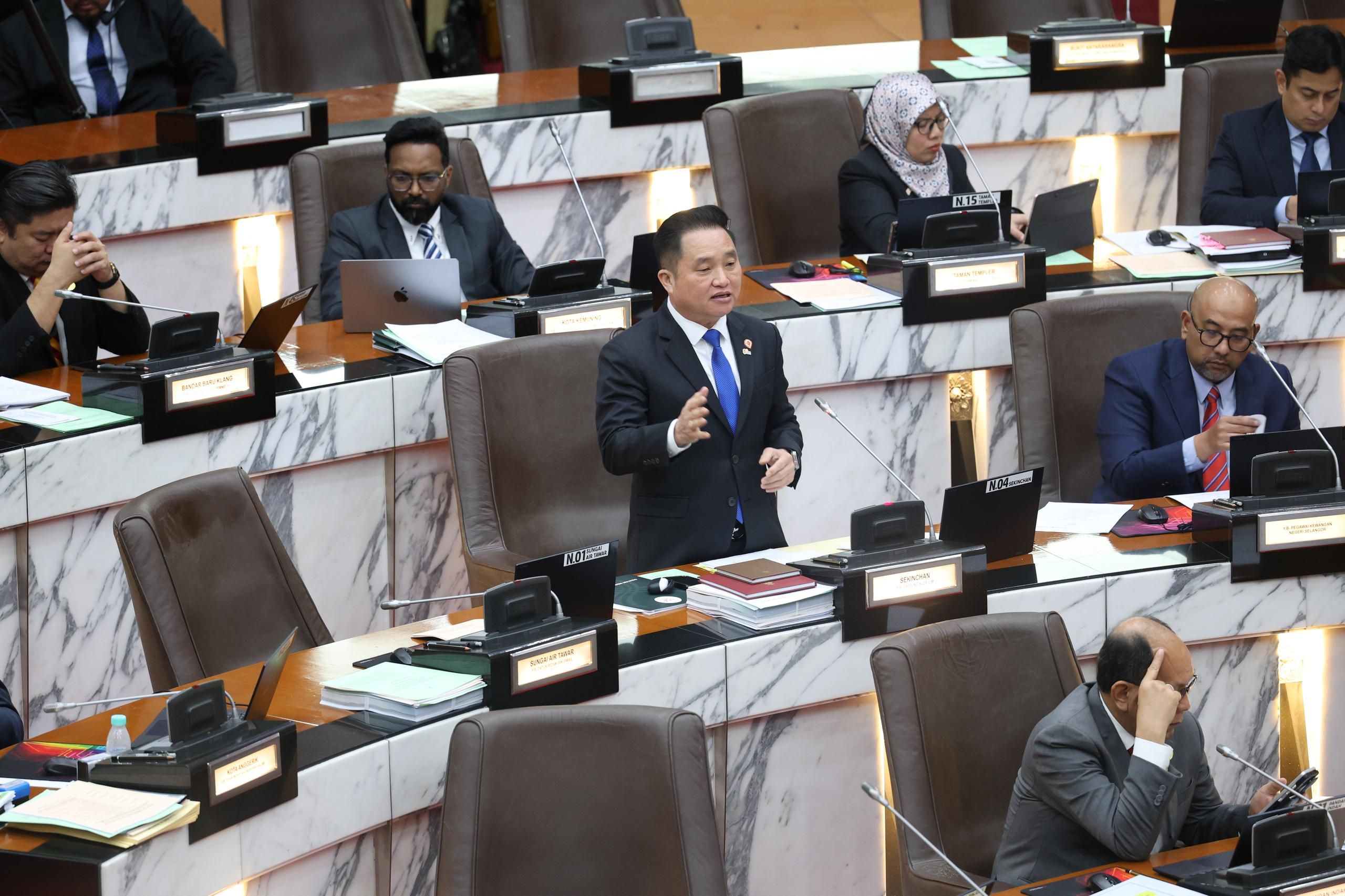 【雪州议会】外籍人士符合条件可经商 黄瑞林：不得持小贩执照