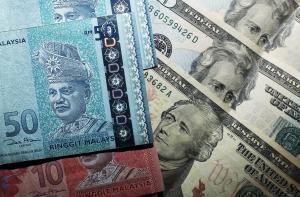 Ringgit ends higher on continued US dollar weakness