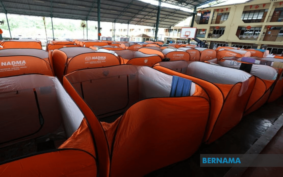 Sarawak floods: Number of evacuees dip slightly