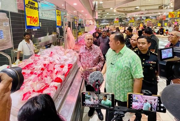 雪州加强佳节前物价监管 礼占:确保商家守法.保障民众