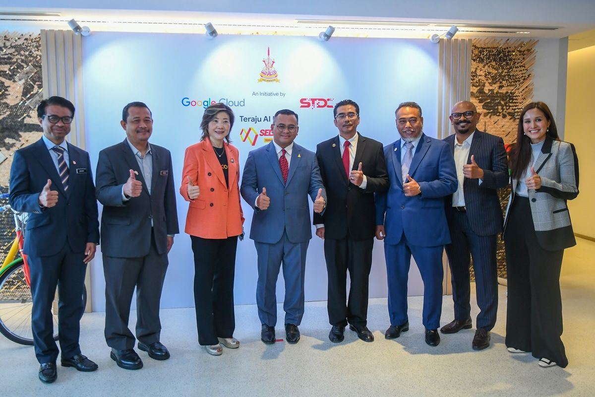 大臣：加速推动AI转型  雪州议会记录全面电子化