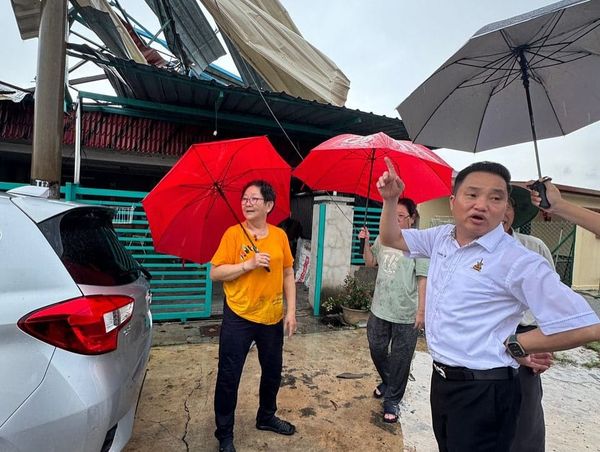 龙卷风吹袭适耕庄丽雅花园 黄瑞林:20民宅受损·无人伤亡