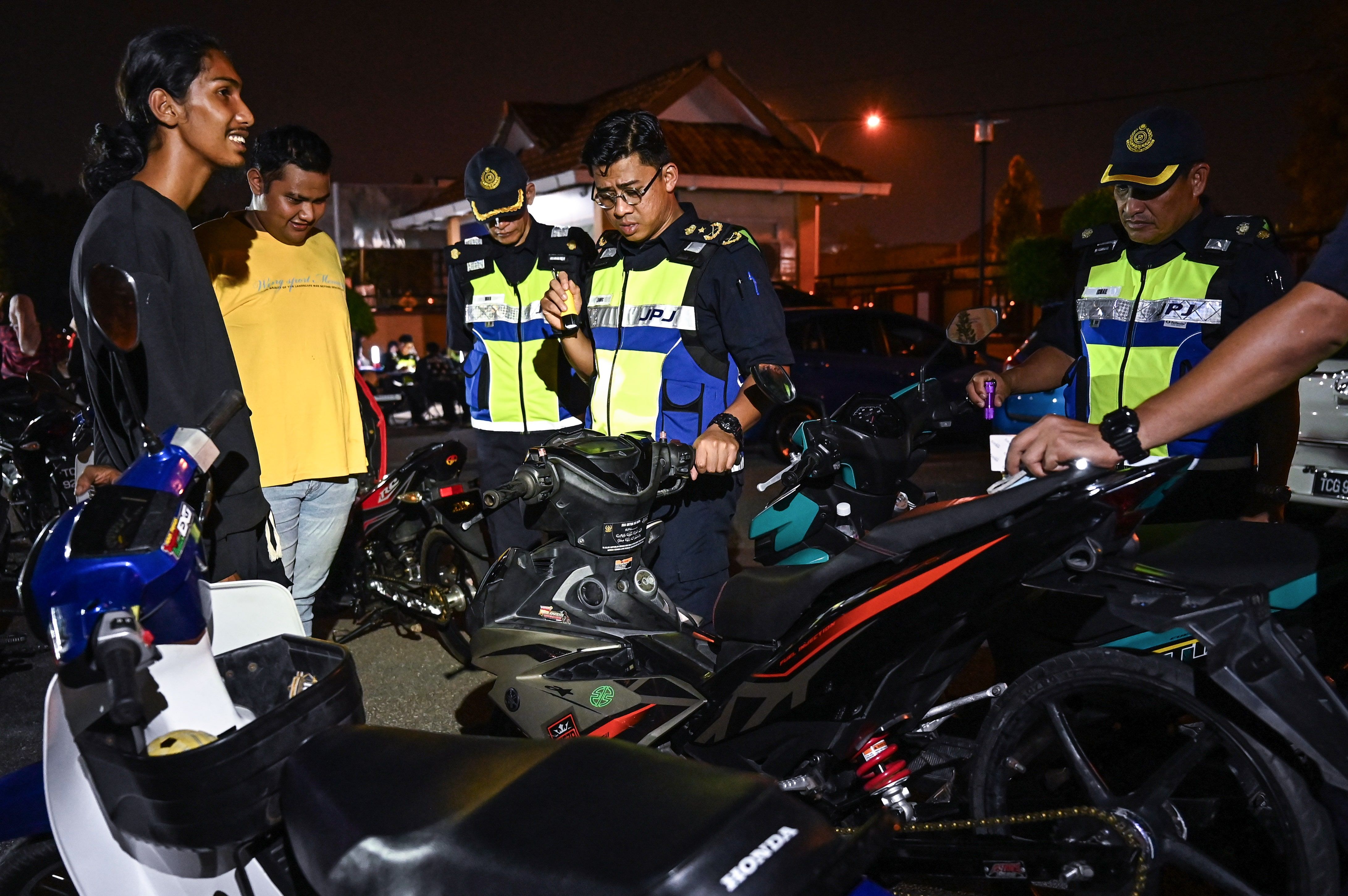 服用马丸毒品后要开工！  长巴司机车站被捕