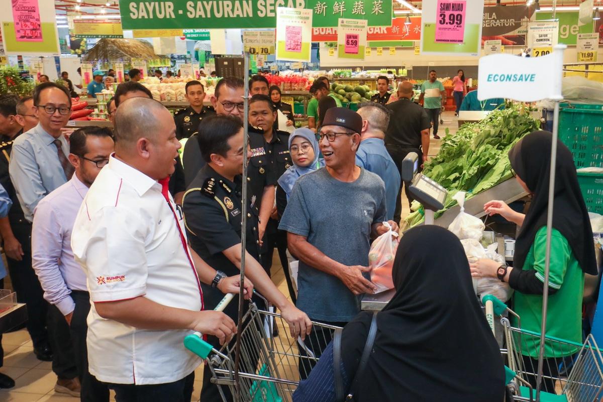 Aidilfitri: KPDN periksa 7,255 premis, kenakan 386 tindakan terhadap peniaga ingkar