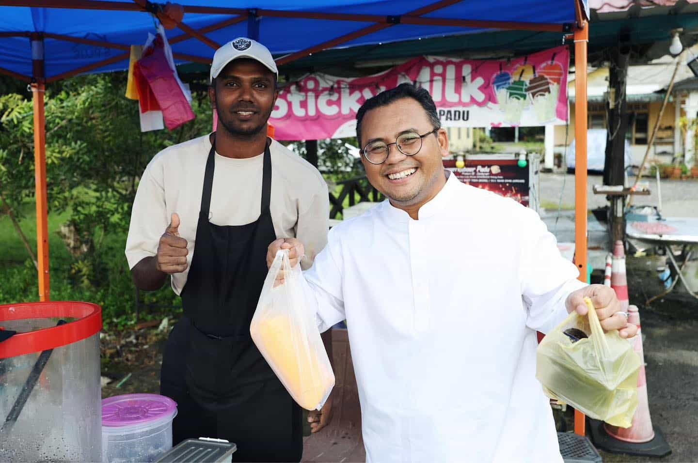 MB lawat gerai air bekas pemain bola sepak Selangor, doa Gopi murah rezeki