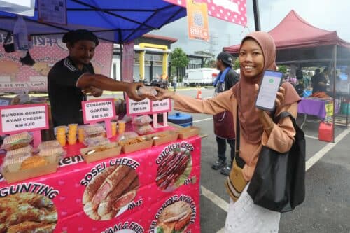 EXCO: RM2 juta bantu peniaga, penjaja kecil bandar terus berdaya saing