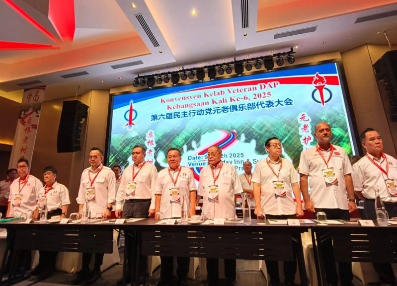 年轻党员需了解党斗争历史  陆兆福：尊重元老共创未来