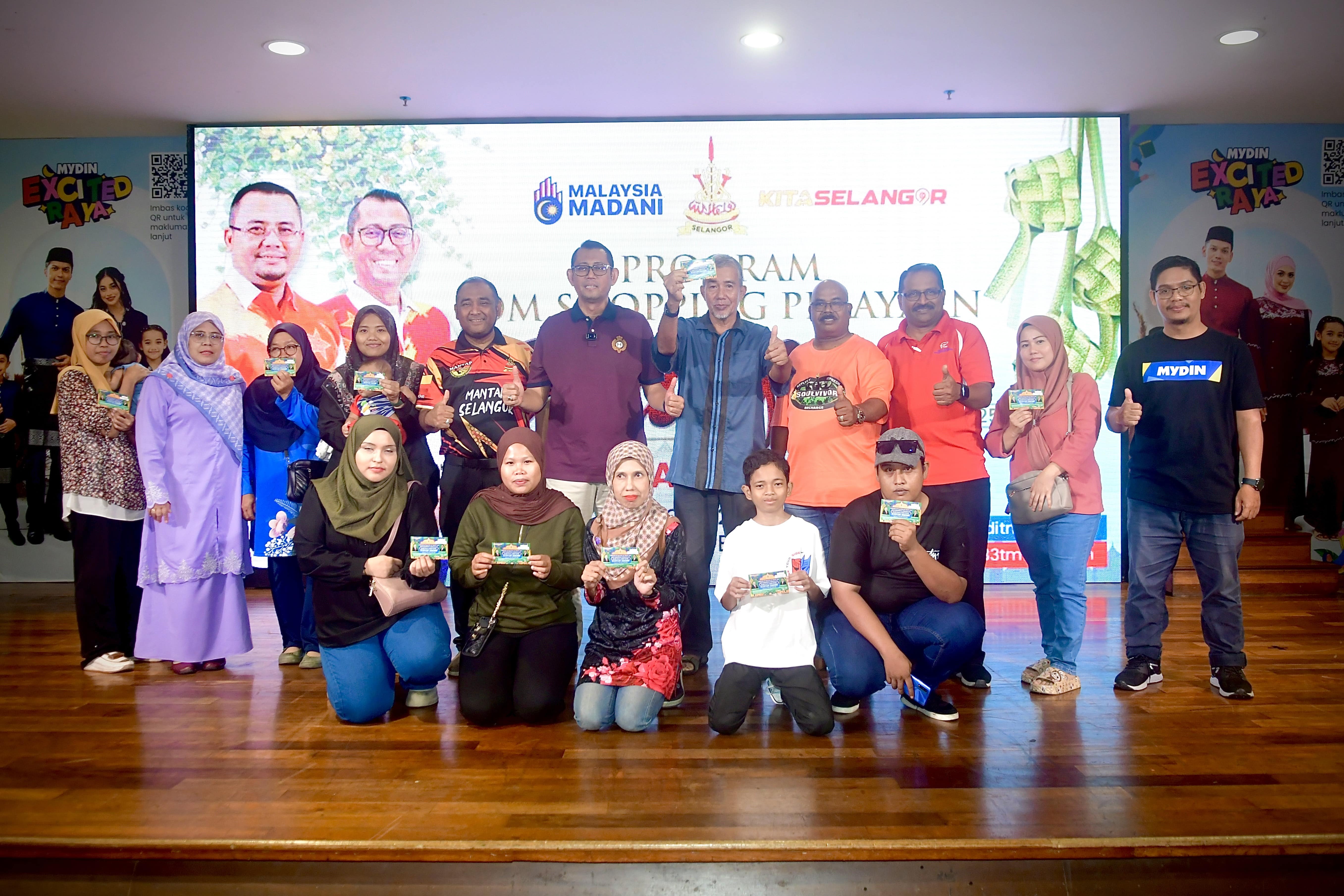 800 golongan memerlukan di DUN Taman Medan terima baucar raya RM200