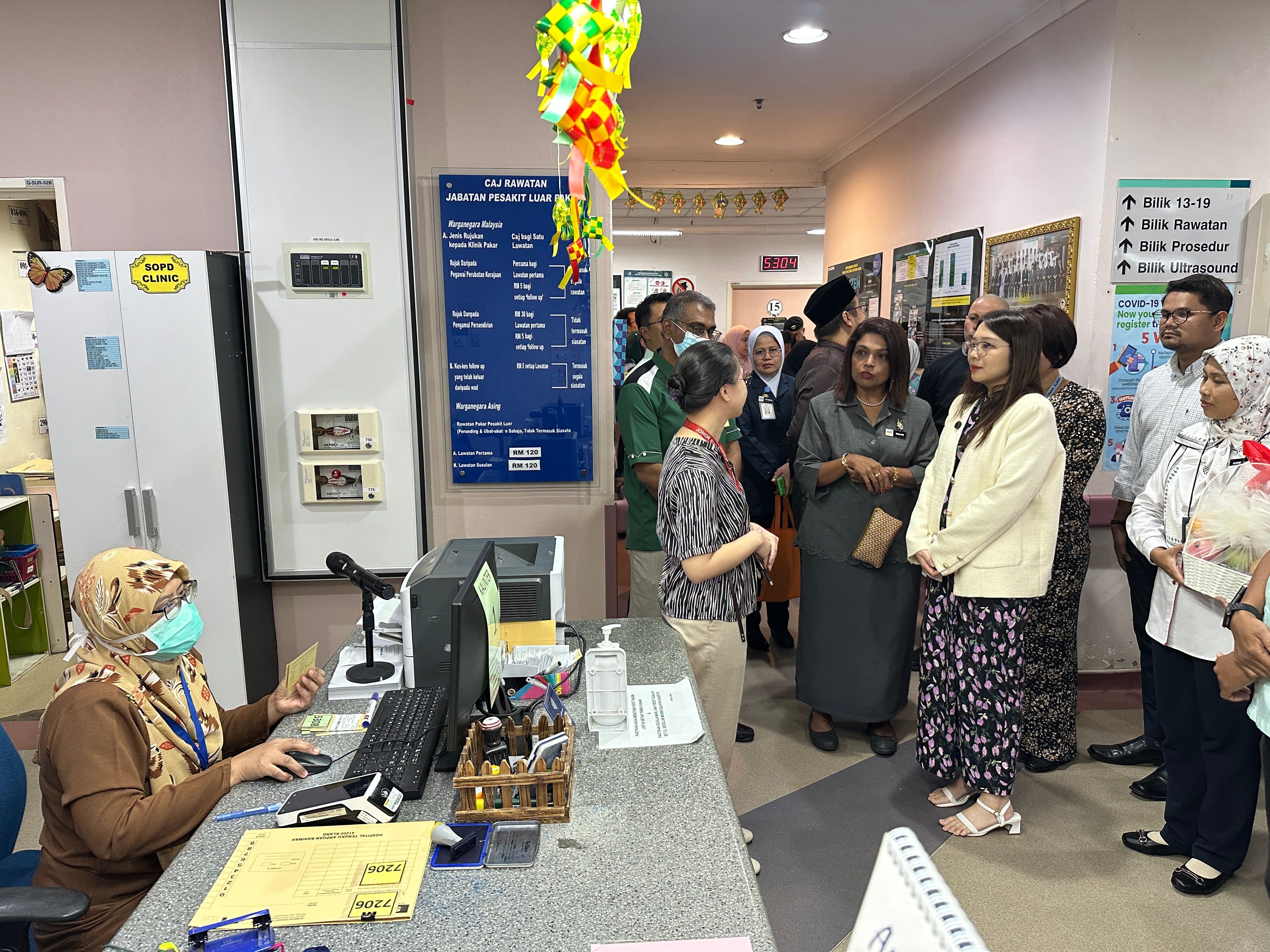 雪州政府考察公立医院   强化合作提升医疗服务效率