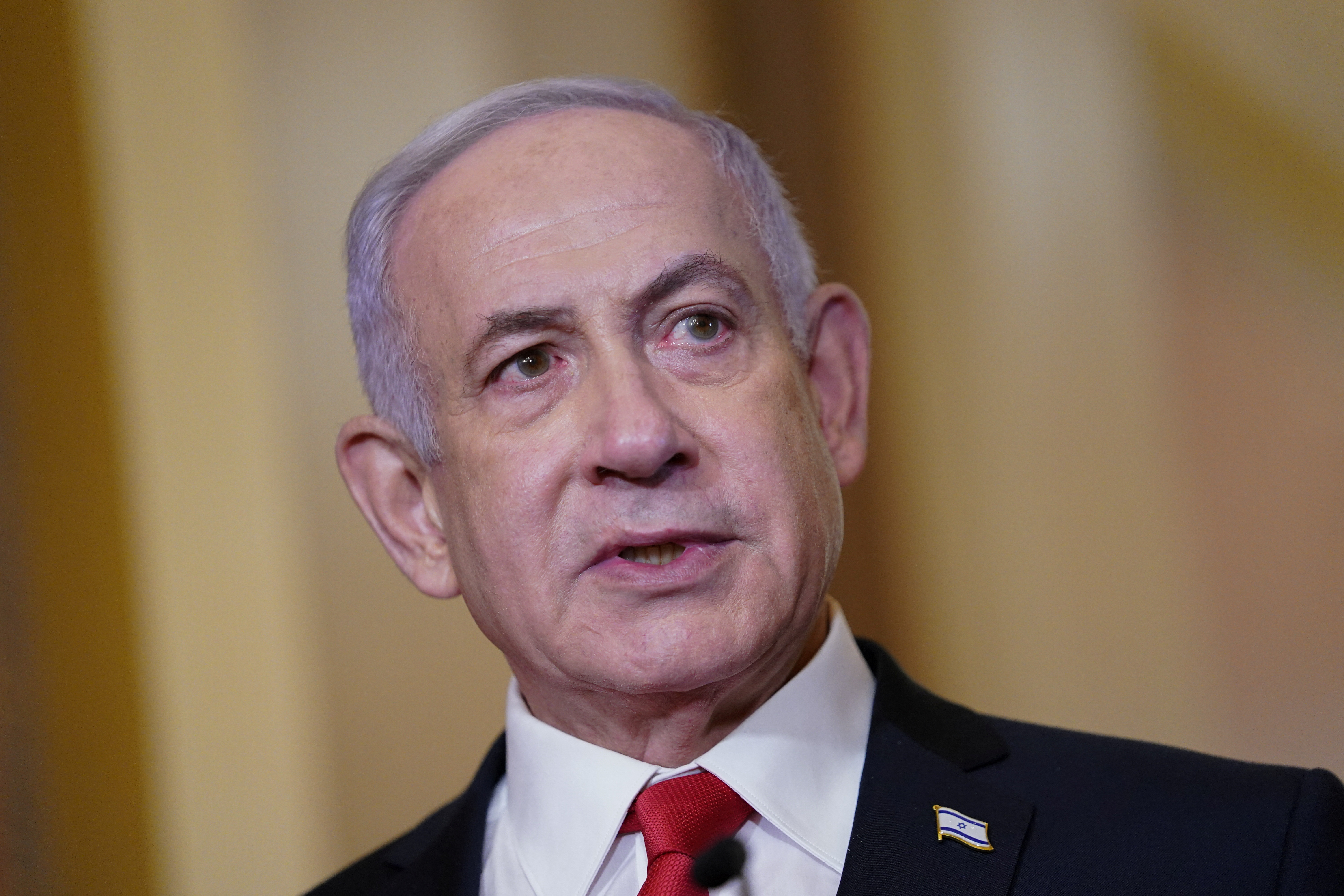 Israel considers full Gaza takeover as more die of hunger