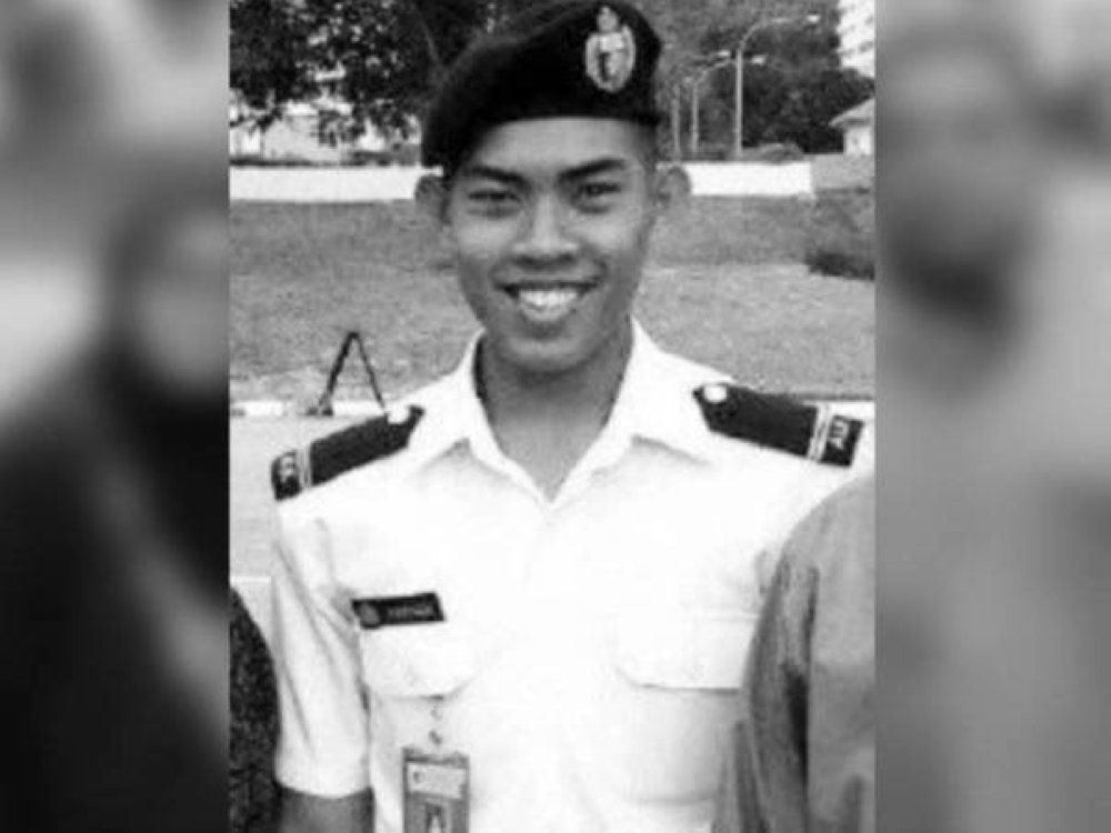 கடற்படை அதிகாரி கொலை வழக்கில் அறுவருக்கு விதிக்கப்பட்ட மரணத் தண்டனை தள்ளுபடி