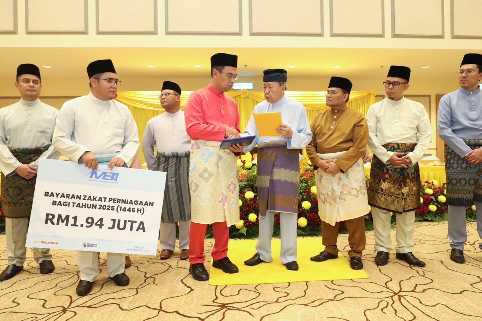 Sultan Sharafuddin receives over RM13 mln in zakat payments from state subsidiaries