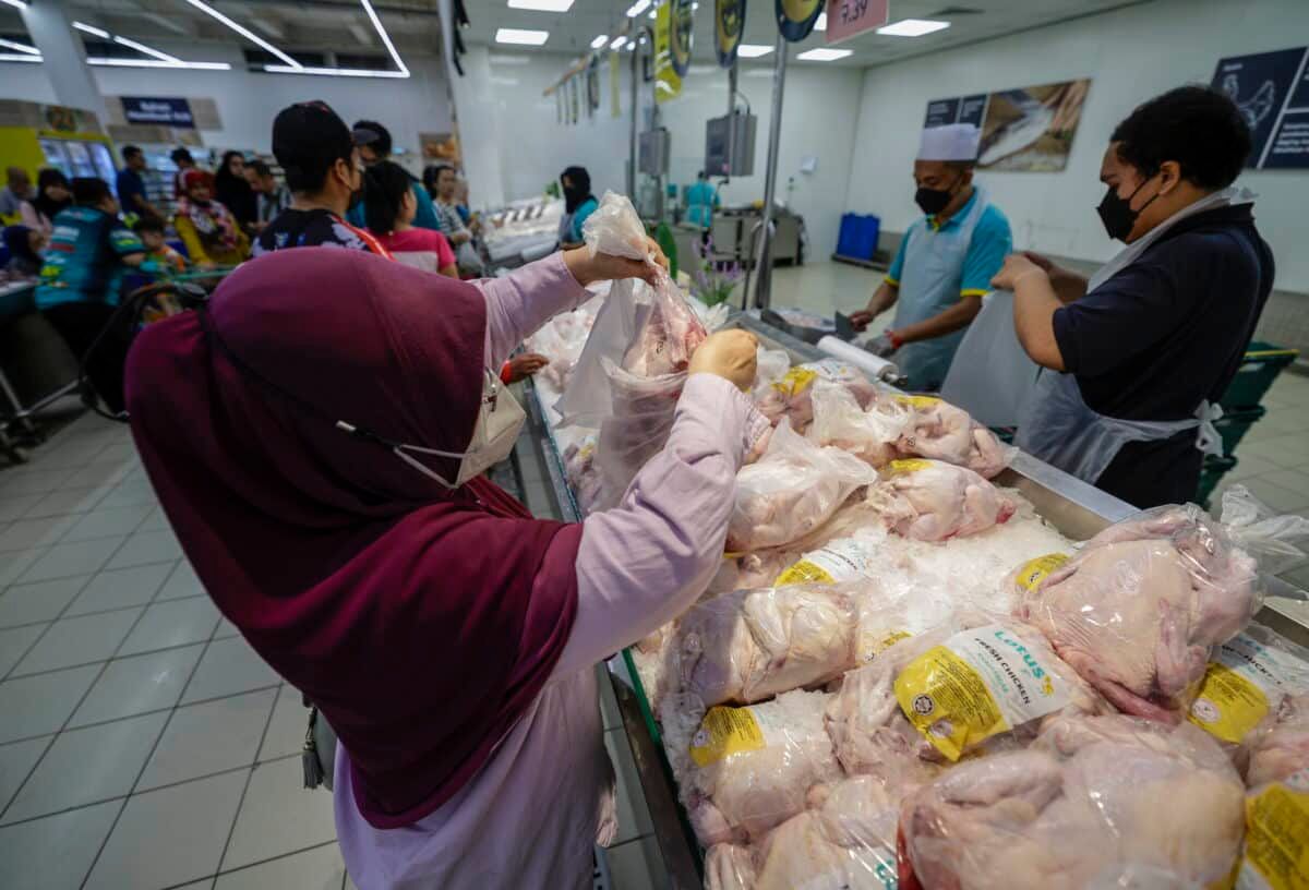 நோன்பு மாதம் மற்றும் ஹரி ராயா ஐடில்ஃபித்ரி போது அத்தியாவசியப் பொருட்களின் விநியோகம் போதுமான அளவு இருத்தல் வேண்டும்