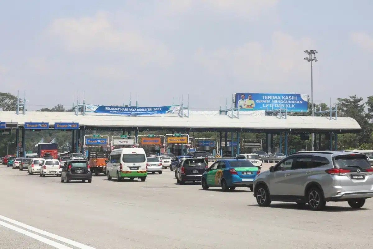 雪州开斋节行动录115宗违规  不遵守交通灯占多数