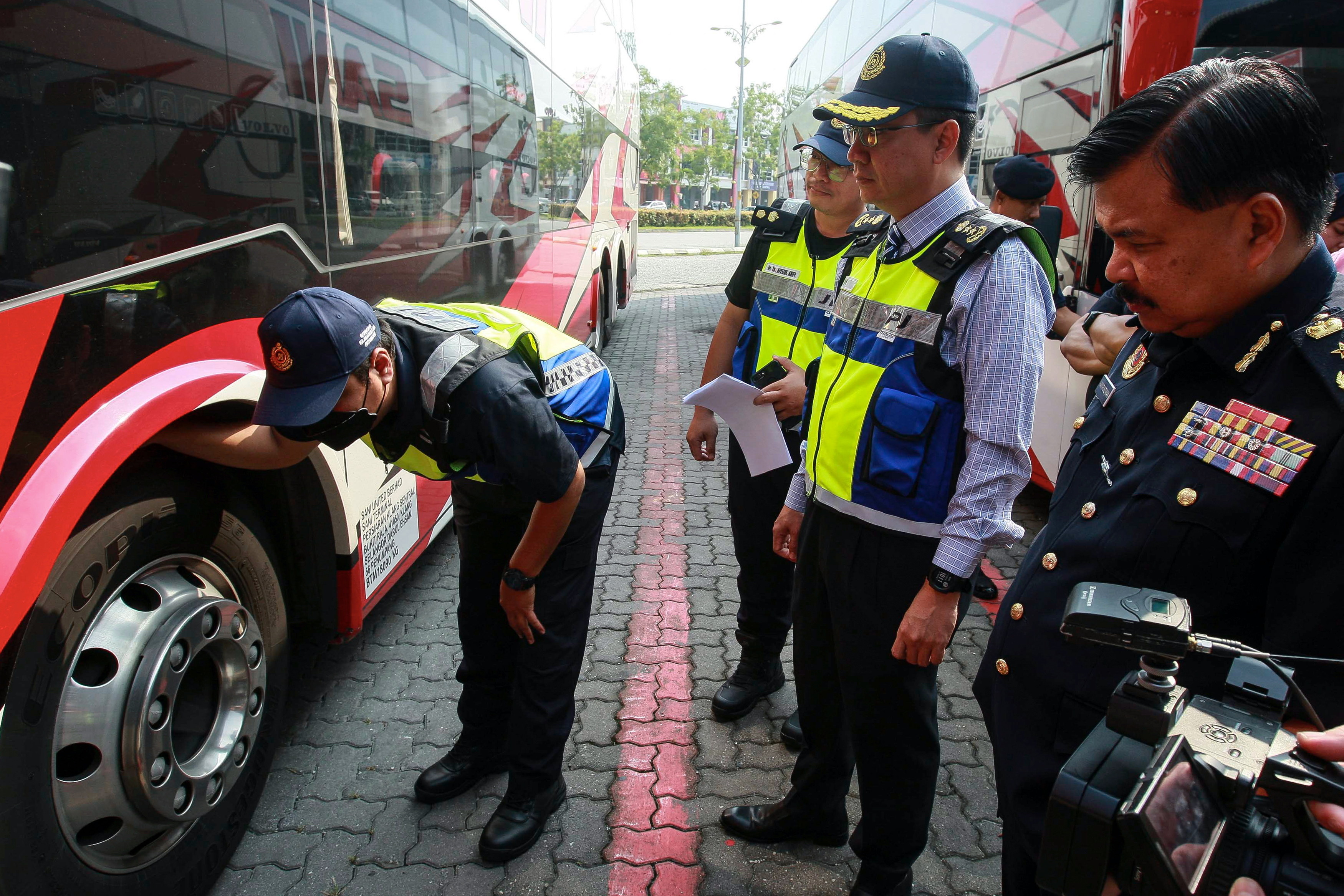Selangor JPJ going undercover again to audit bus drivers during festive exodus