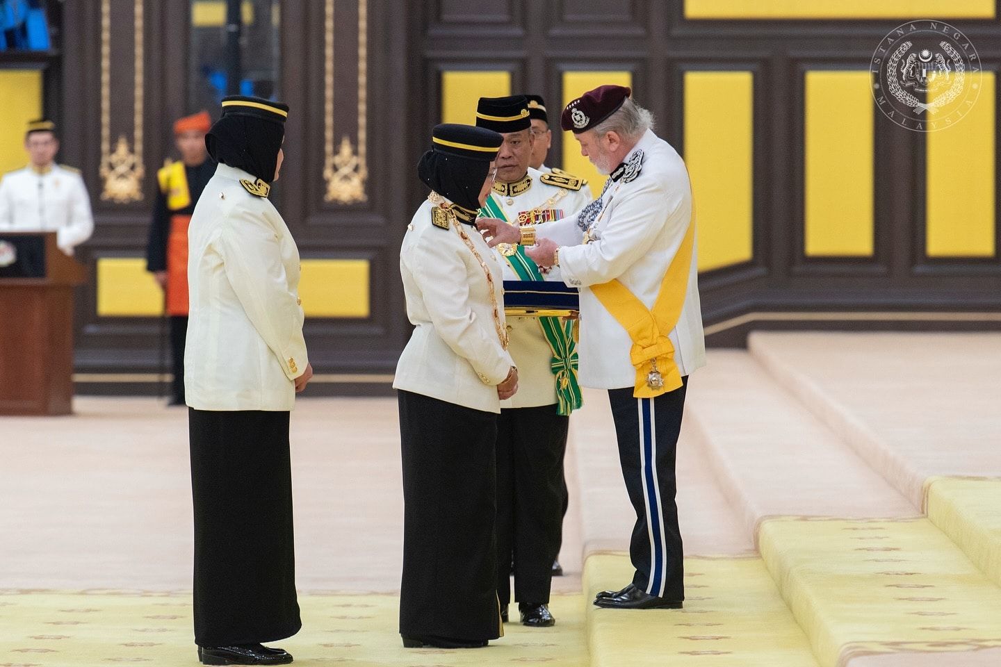 元首配合2025直辖区日册封32人  扎丽哈膺拿督斯里法米受封拿督