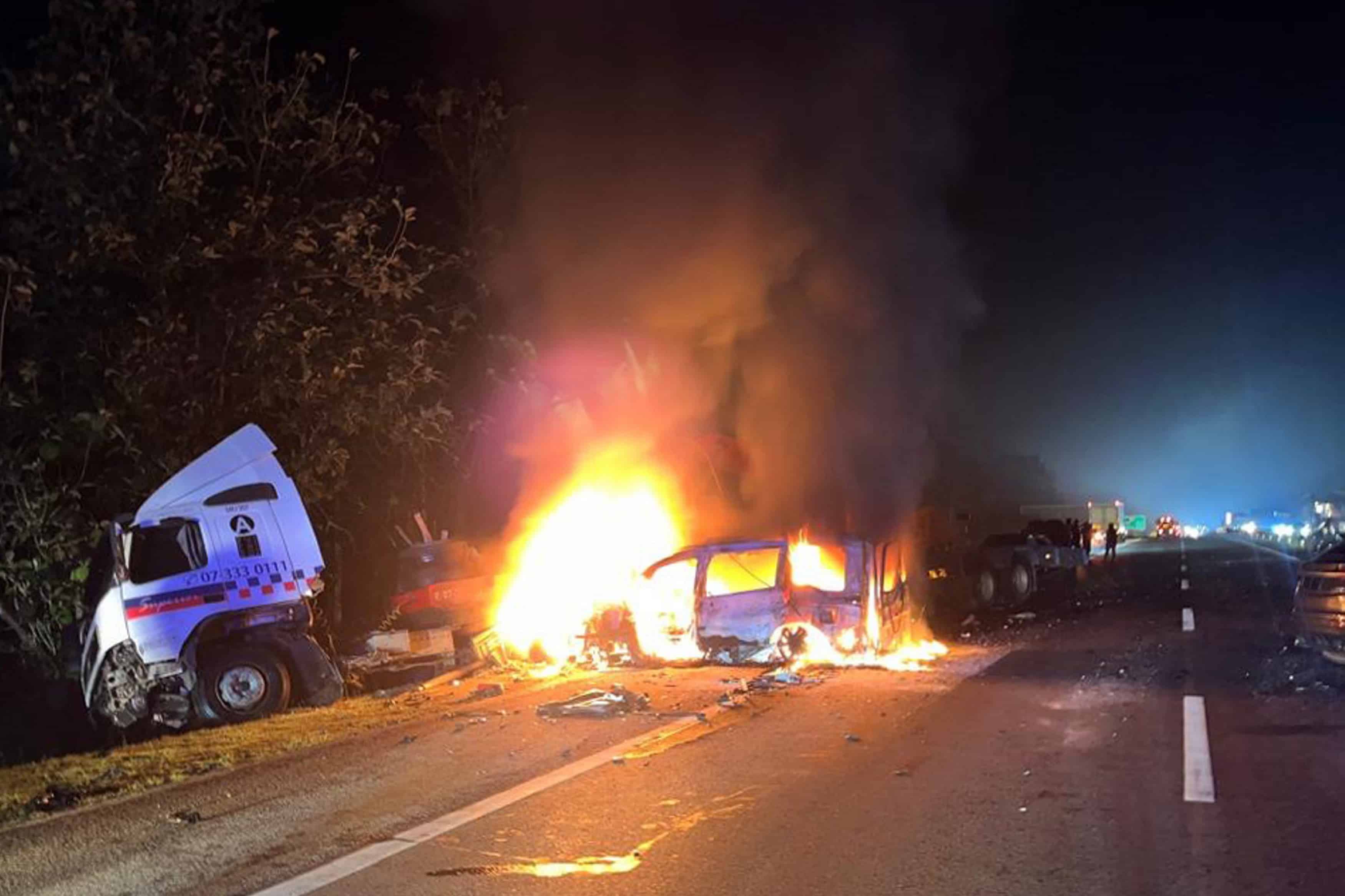 Tiga ahli keluarga maut, hajat sesi foto raya beramai-ramai tidak kesampaian
