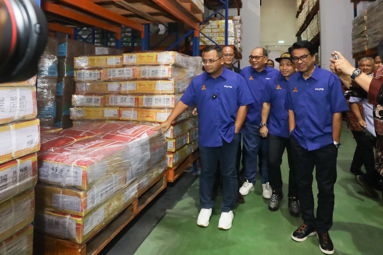Gudang Makanan Selangor dilancar, simpan beras, daging sejuk beku