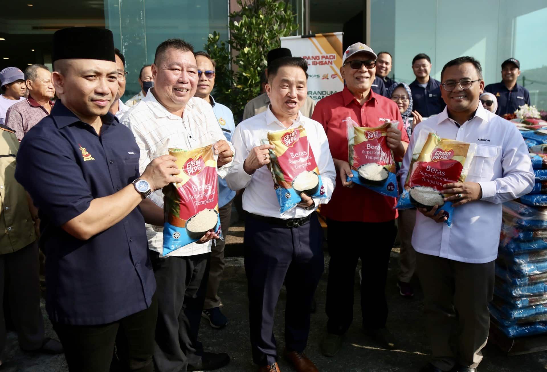 雪州农业发展机构与适耕庄米厂合作 促进白米供应加强农业发展