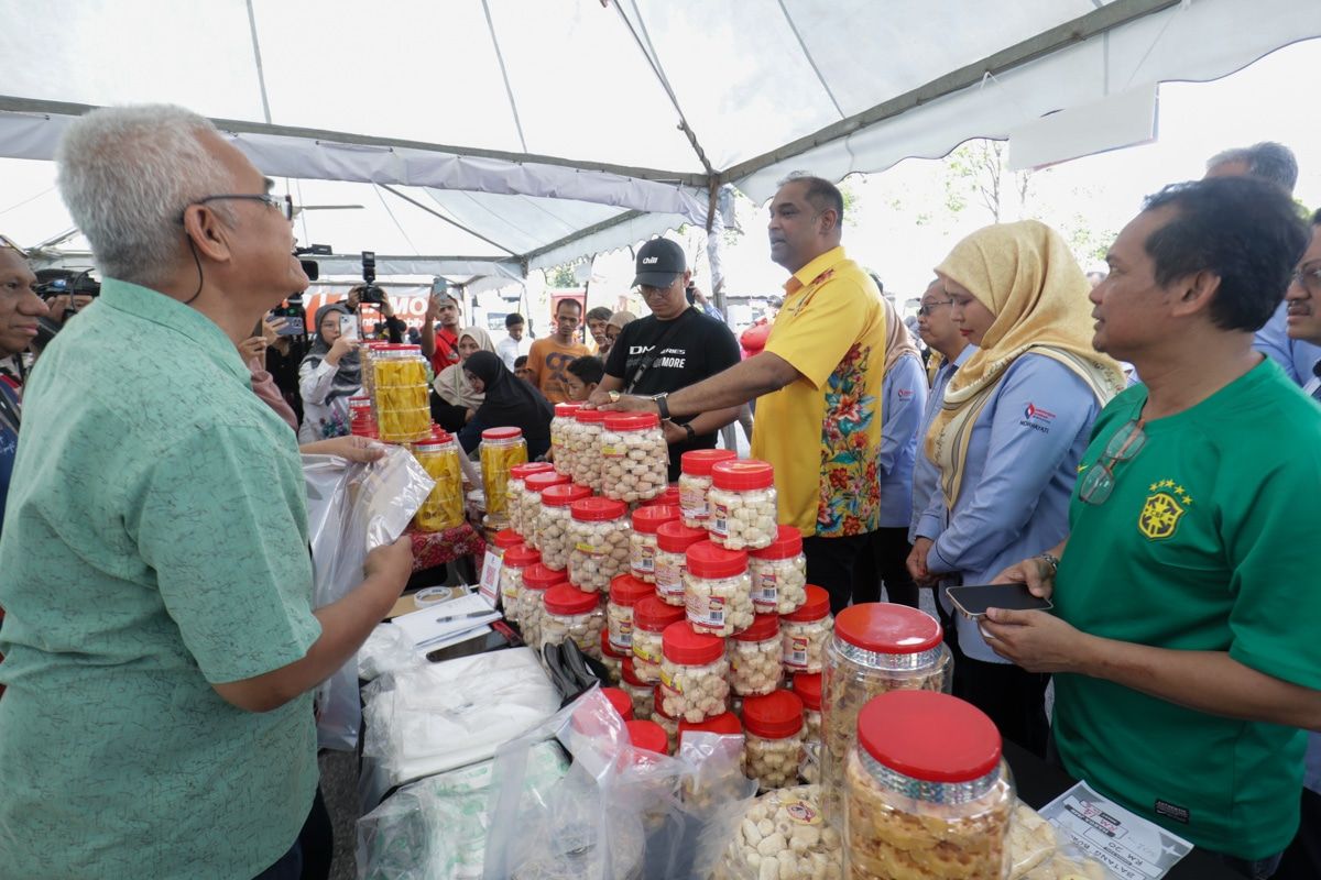 拉马南中选后一直捐薪资津贴 造福选区各宗教组织