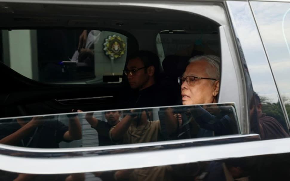 【贪腐洗钱案】依斯迈第五度赴反贪会录供