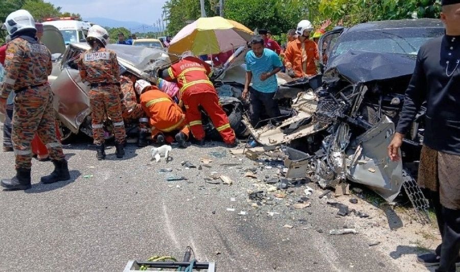 勿述开斋节首日死亡车祸   轿车与四驱车相撞酿1死7伤