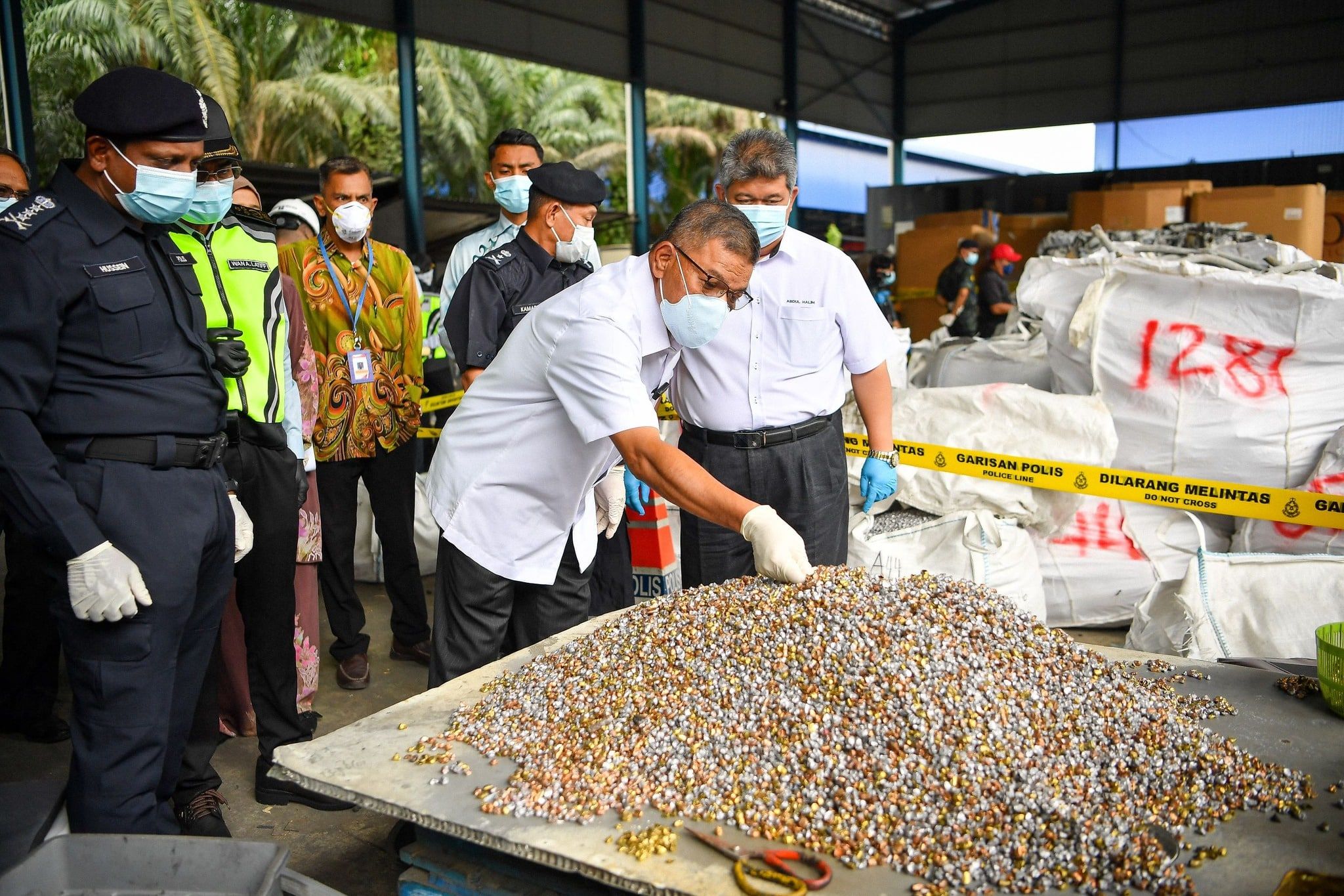 非法电子垃圾处理场 内长：不排除涉犯罪集团