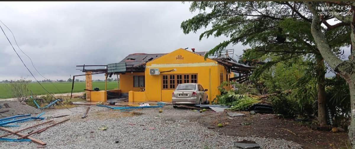 Rumah, gerai di Sekinchan musnah akibat puting beliung