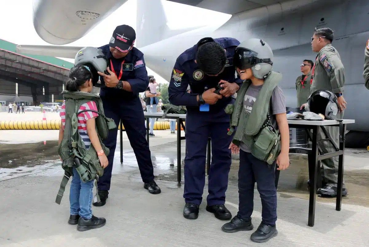 雪州拟建航空航天图书馆  黄思汉：培育航空人才