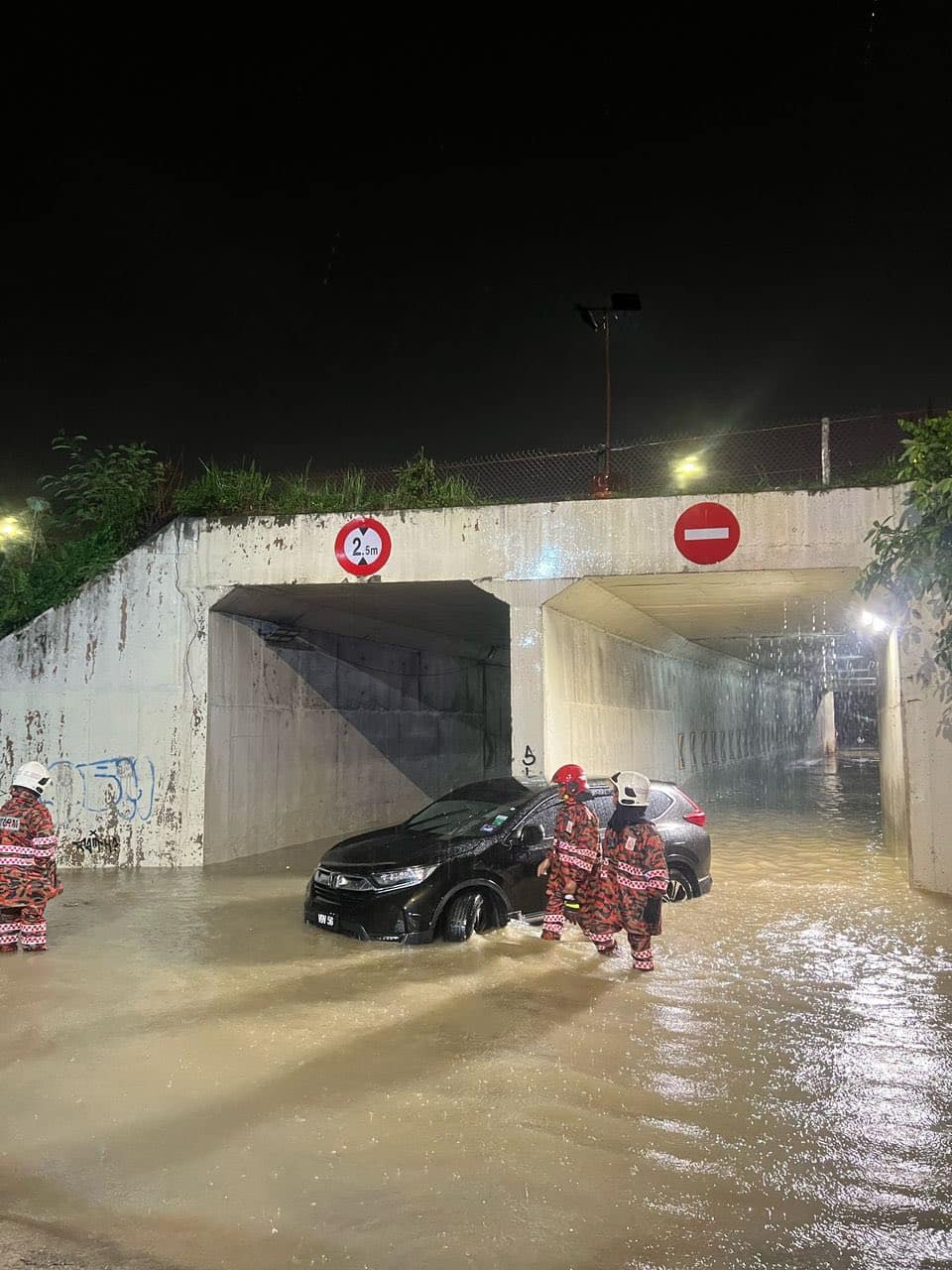 Beberapa kawasan di Selangor dilanda banjir kilat, tiada mangsa pindah PPS