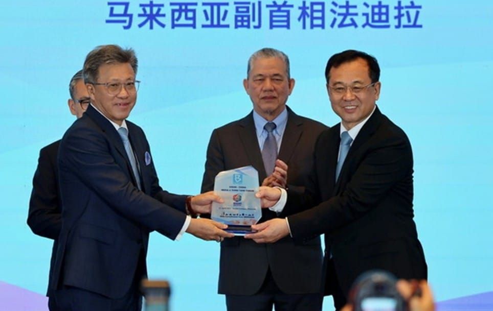 吕岩松：东盟媒体智库是连接中方与区域发展的重要桥梁